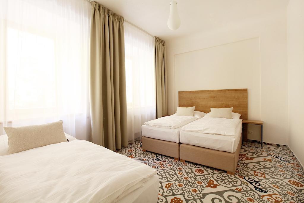 Cett Hotel Náměšť nad Oslavou Стая снимка